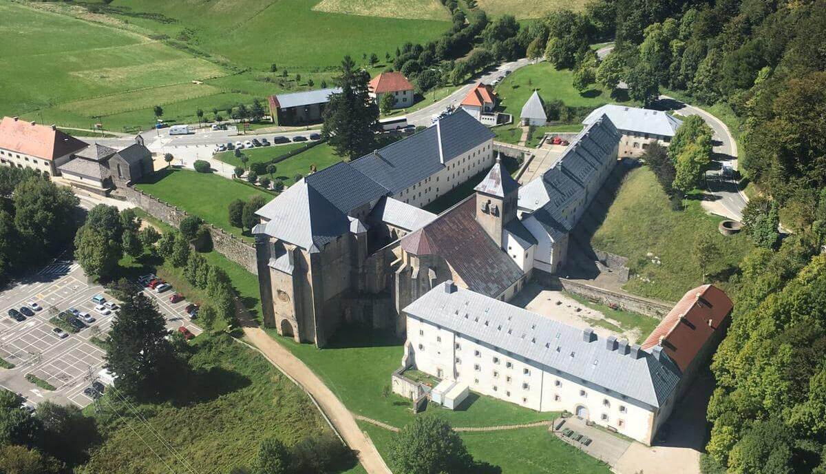 real-colegiata-de-roncesvalles-navarra